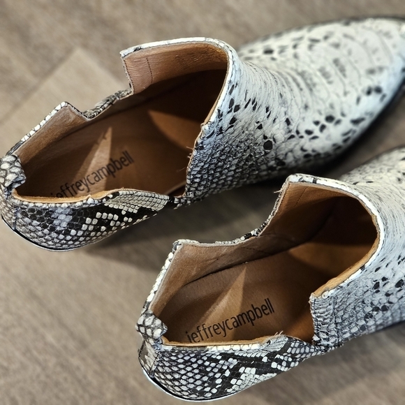 Jeffrey Campbell Cromwell Black White Snakeskin Western Leather Ankle Bootie - Picture 7 of 12